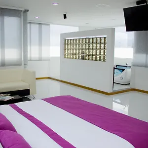 hotel-san-antonio-plaza.cali-hotels.com/